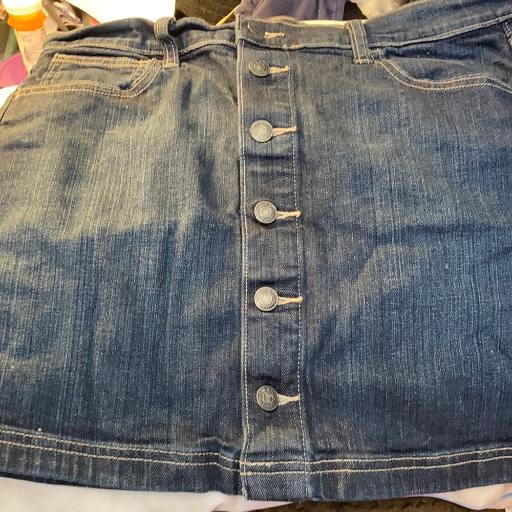 FINAL MARKDOWN Ladies’ Old Navy Button-front Denim Skirt (12)